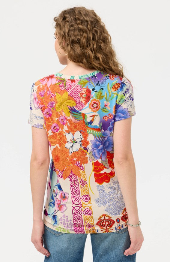 The Janie Favorite Short Sleeve V-Neck Tee by Johnny Was in McDreamer