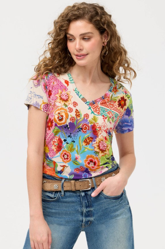 The Janie Favorite Short Sleeve V-Neck Tee by Johnny Was in McDreamer