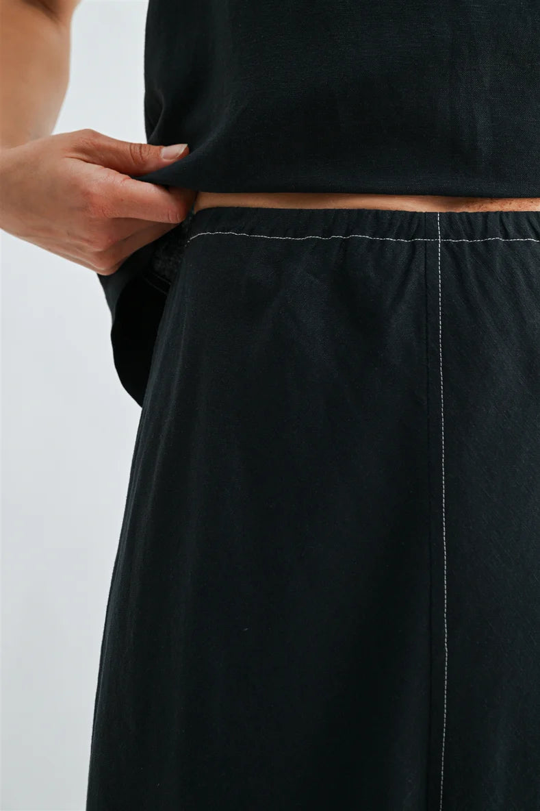 Linen Elastic Waist Skirt by Fun2Fun in Charcoal