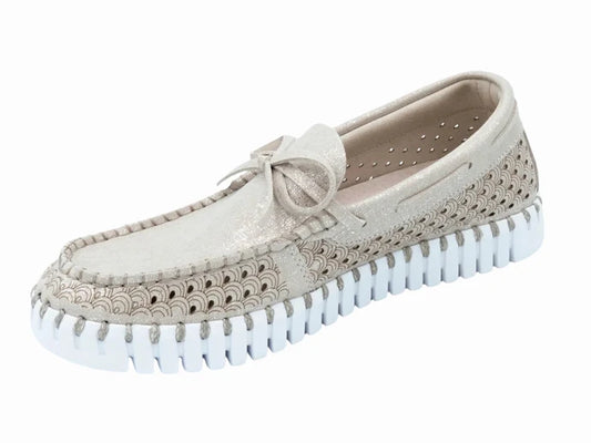 Tulip Loafer w/Laces by Ilse Jacobsen in Silver Metallic