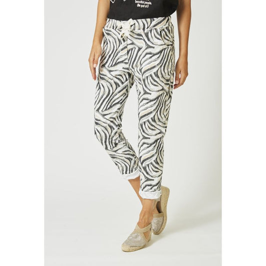 Zebra Print Jegging by Look Mode in White