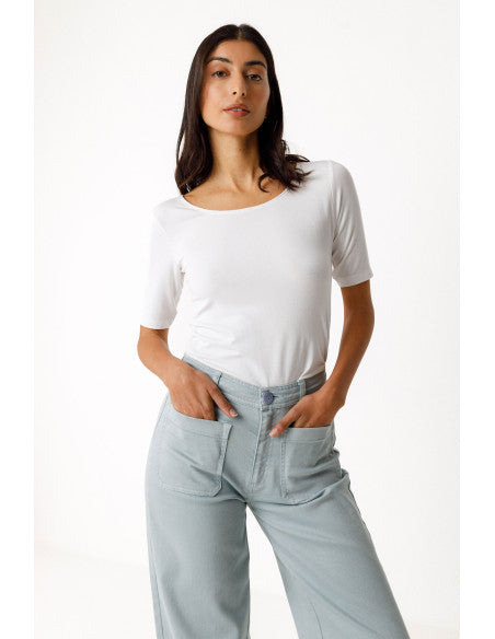 Zur-12 T-Shirt by SKFK in White