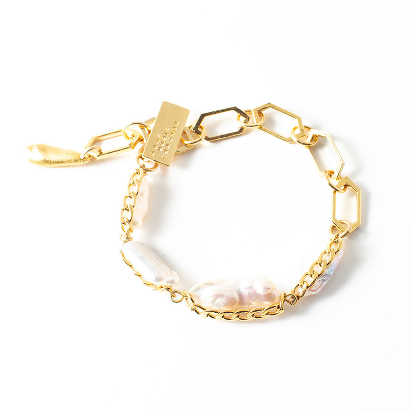 Laponie Bracelet by Anne Marie Chagnon in Shiny Gold