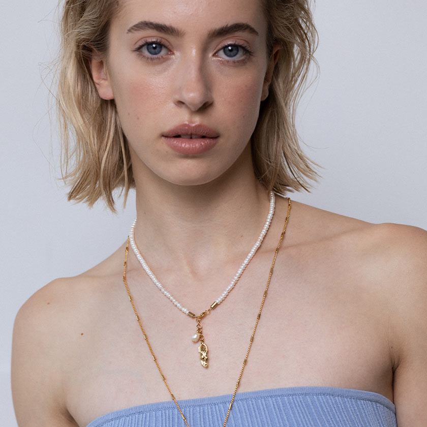 Leori Necklace by Anne Marie Chagnon in Gold